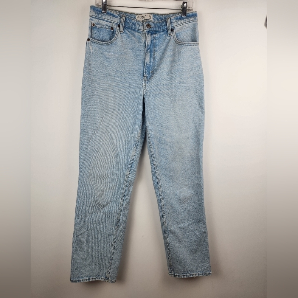 Abercrombie and Fitch The 90s Straight Ultra High Rise Jeans Size 29/8